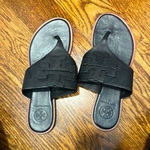 Tory Burch thong sandals with box
